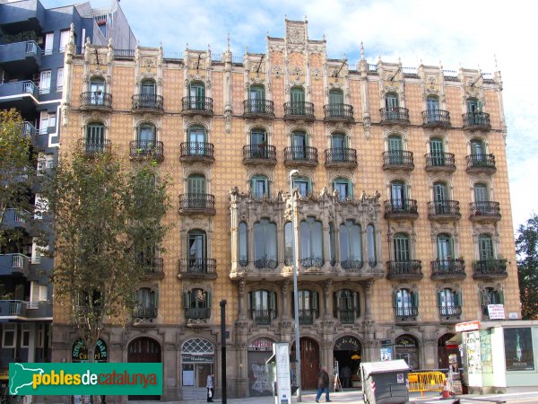 Barcelona - Plaça Lesseps, 30-32 (Cases Ramos)