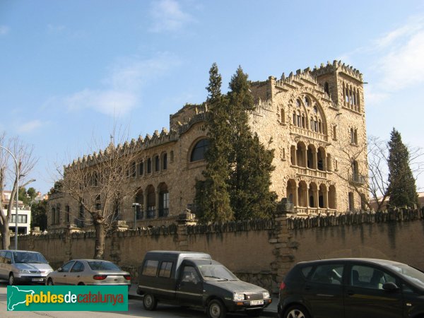 Igualada - Asil del Sant Crist (Foto: Albert Esteves, 2009) Igualada - Asil del Sant Crist