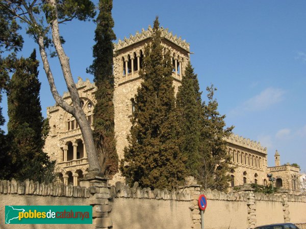 Igualada - Asil del Sant Crist (Foto: Albert Esteves, 2009) Igualada - Asil del Sant Crist