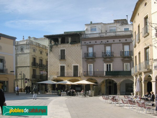 Igualada - Plaça de l'Ajuntament (Foto: Albert Esteves, 2009) Igualada - Plaça de l'Ajuntament
