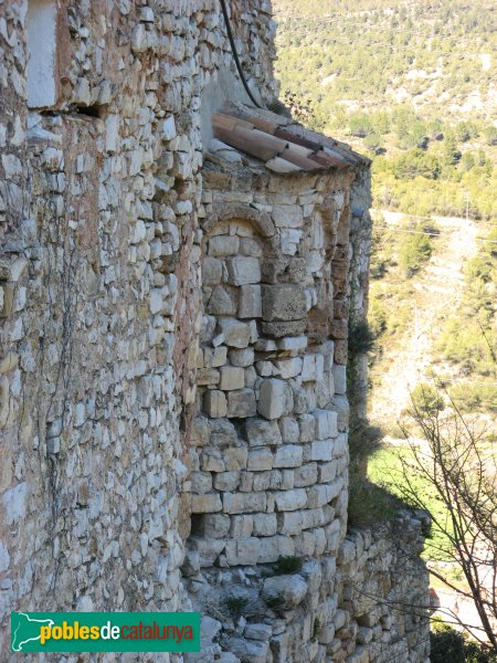 Orpí - Església de Sant Miquel, absis romànic (Foto: Albert Esteves, 2009) Orpí - Església de Sant Miquel, absis romànic