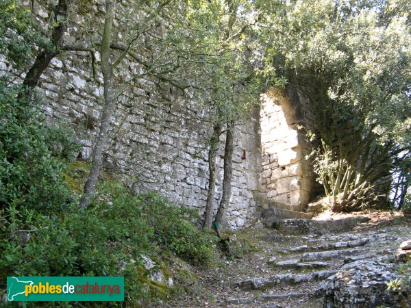 La Llacuna - Castell de Vilademàger, muralla