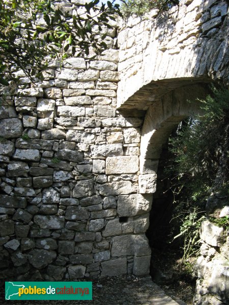 La Llacuna - Castell de Vilademàger, porta de la muralla