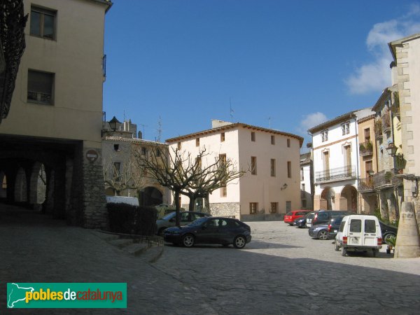 La Llacuna - Plaça Major