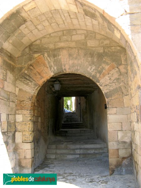 Igualada - Portal de la Font Major (Foto: Albert Esteves, 2009) Igualada - Portal de la Font Major