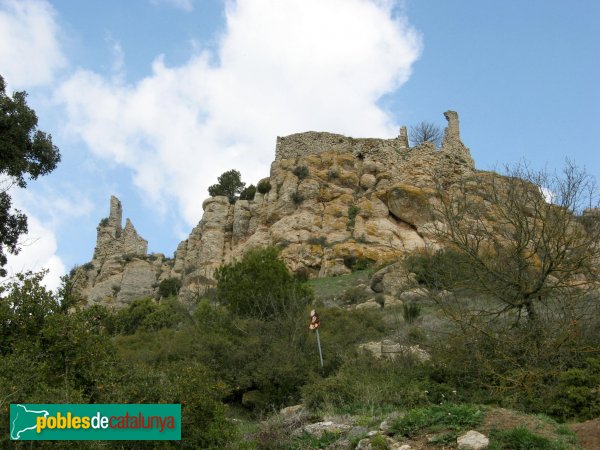 Bellprat - Castell de Queralt (Foto: Albert Esteves, 2009) Bellprat - Castell de Queralt