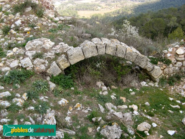 Bellprat - Castell de Queralt (Foto: Albert Esteves, 2009) Bellprat - Castell de Queralt