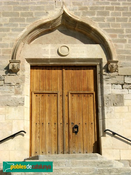 Jorba - Església de Sant Pere, portada (Foto: Albert Esteves, 2009) Jorba - Església de Sant Pere, portada