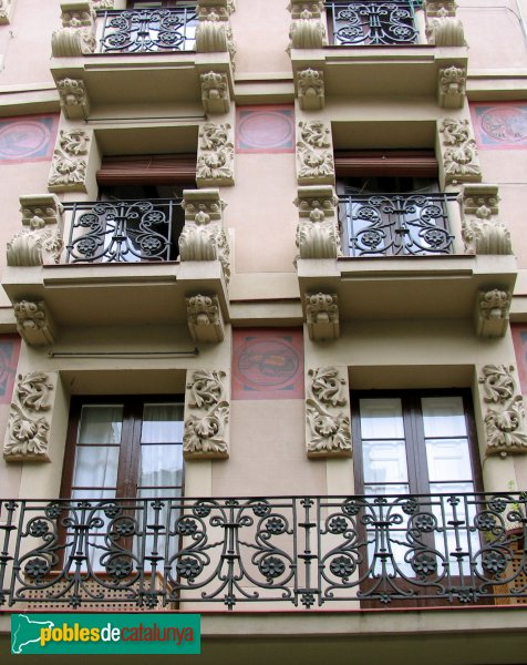 Barcelona - Casa Miquel Call (Verdi, 7) (Foto: Valentí Pons) Barcelona - Casa Miquel Call (Verdi, 7)