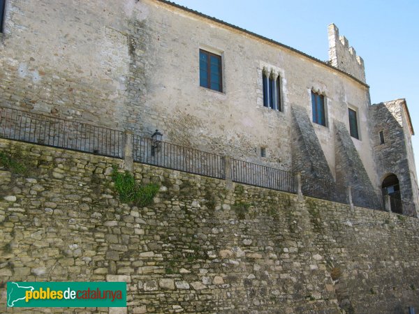 Sant Martí de Tous - Castell de Tous (Foto: Albert Esteves, 2009) Sant Martí de Tous - Castell de Tous