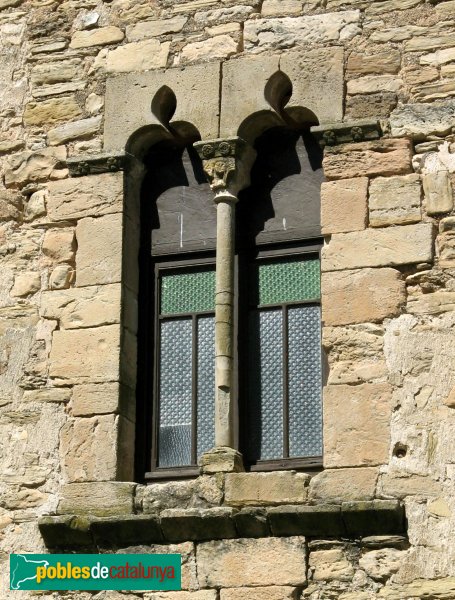 Sant Martí de Tous - Castell de Tous (Foto: Albert Esteves, 2009) Sant Martí de Tous - Castell de Tous