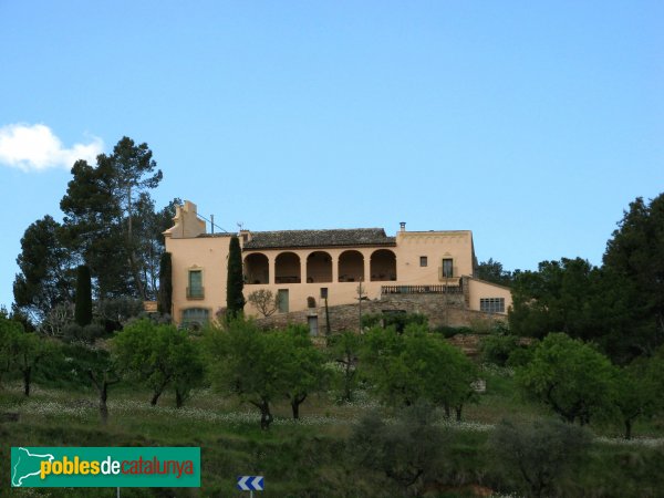 Sant Martí de Tous - Mas de la Pineda (Foto: Albert Esteves, 2009) Sant Martí de Tous - Mas de la Pineda