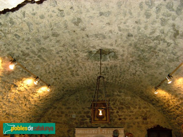 Santa Margarida de Montbui - Castell de Montbui, sala inferior (Foto: Albert Esteves, 2009) Santa Margarida de Montbui - Castell de Montbui, sala inferior