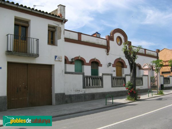Santa Margarida de Montbui - Ateneu Cultural Recreatiu (Foto: Albert Esteves, 2009) Santa Margarida de Montbui - Ateneu Cultural Recreatiu
