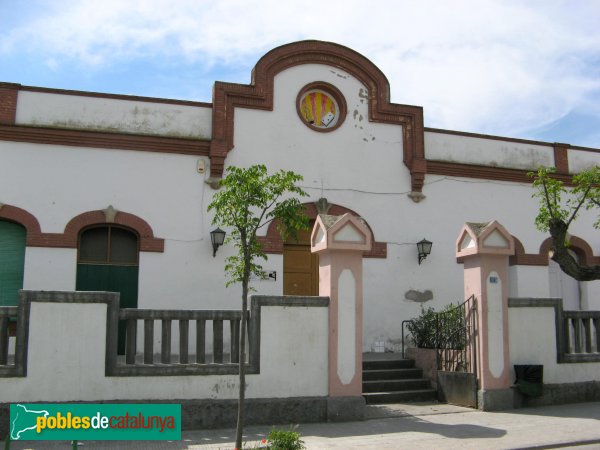Santa Margarida de Montbui - Ateneu Cultural Recreatiu (Foto: Albert Esteves, 2009) Santa Margarida de Montbui - Ateneu Cultural Recreatiu