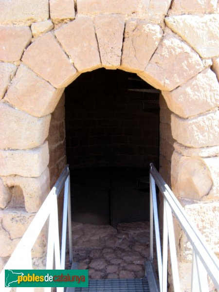 Prats de Rei - Castell de la Manresana, porta