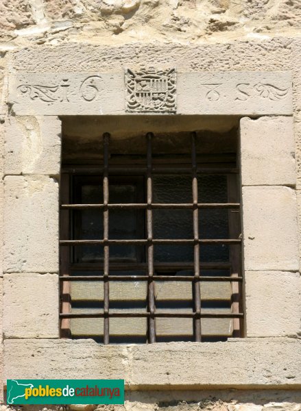 Prats de Rei - Església de Santa Maria, finestra de la façana posterior
