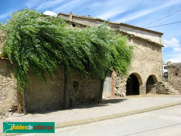 Sant Pere Sallavinera - La Fortesa (Foto: Albert Esteves, 2009) Sant Pere Sallavinera - La Fortesa