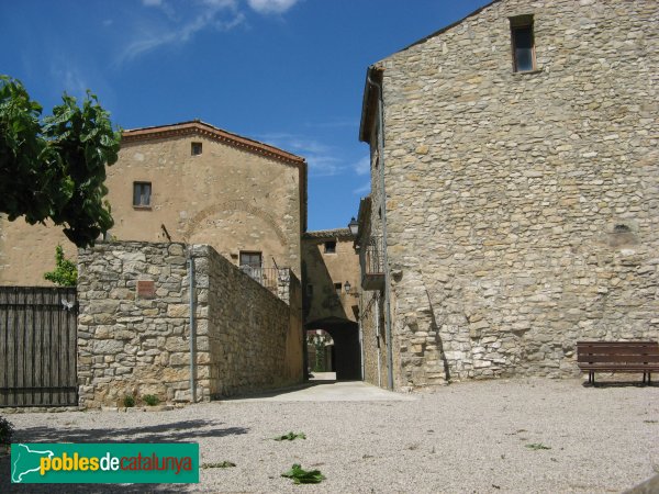 Sant Pere Sallavinera - La Fortesa (Foto: Albert Esteves) Sant Pere Sallavinera - La Fortesa