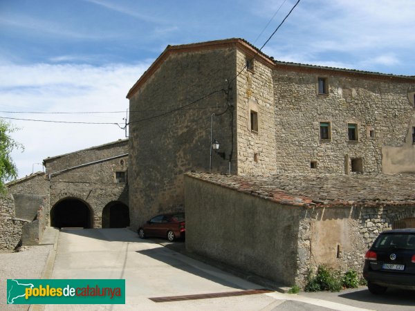 Sant Pere Sallavinera - La Fortesa (Foto: Albert Esteves, 2009) Sant Pere Sallavinera - La Fortesa