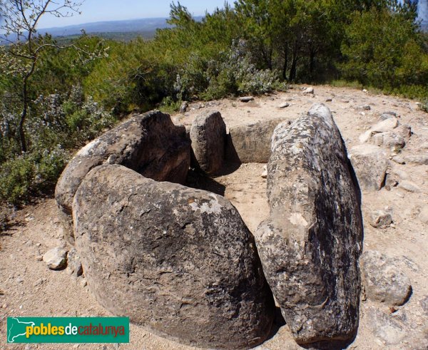 Rubió - Dolmen dels Tres Reis