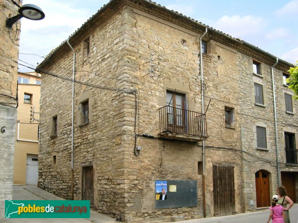 Sant Martí Sesgueioles - Casa antiga (Foto: Albert Esteves, 2009) Sant Martí Sesgueioles - Casa antiga