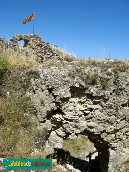 Castellfollit de Riubregós - Castell, recinte jussà