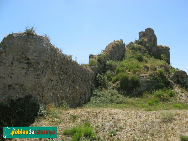 Castellfollit de Riubregós - Castell (Foto: Albert Esteves, 2009) Castellfollit de Riubregós - Castell