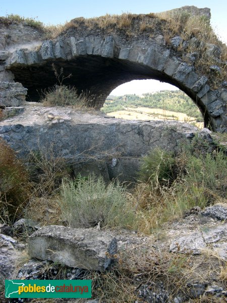 Calonge de Segarra - Castell de Calonge (Foto: Albert Esteves, 2009) Calonge de Segarra - Castell de Calonge