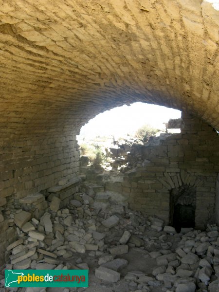Calonge de Segarra - Castell de Calonge (Foto: Albert Esteves, 2009) Calonge de Segarra - Castell de Calonge