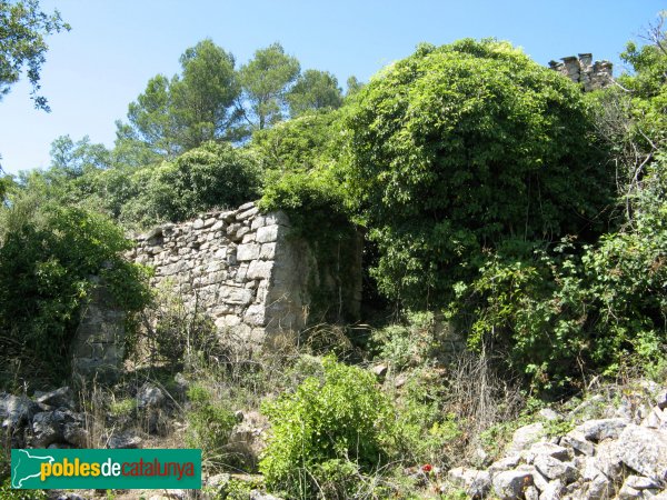Argençola - Sant Pere de la Goda, restes d'una casa (Foto: Albert Esteves, 2009) Argençola - Sant Pere de la Goda, restes d'una casa