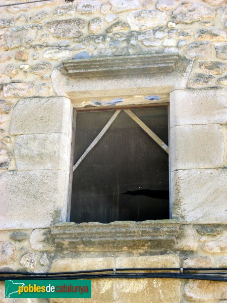 Vilamacolum - Can Granés, detall (Foto: Albert Esteves, 2009) Vilamacolum - Can Granés, detall
