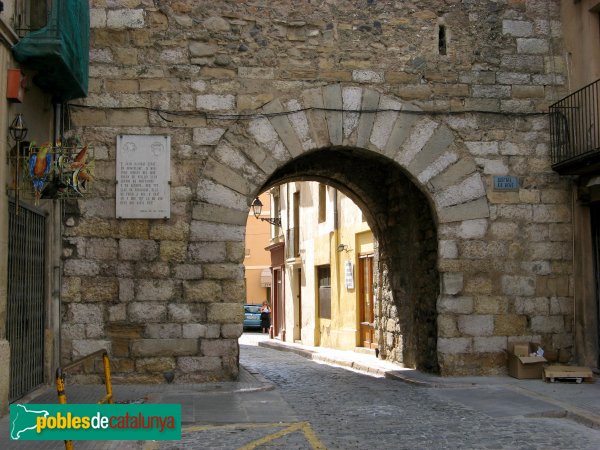 Montblanc - Torre i portal de Bover