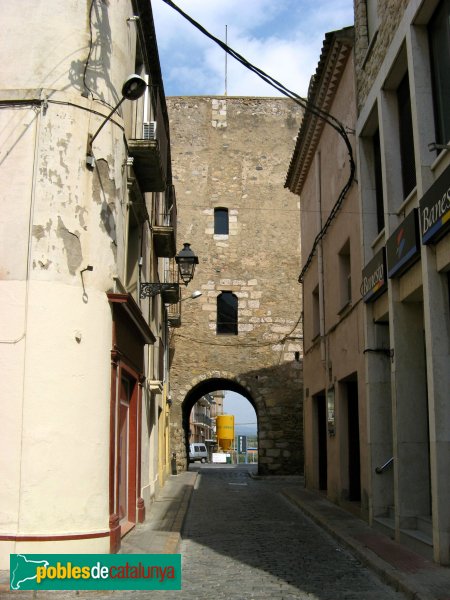 Montblanc - Torre i portal de Bover