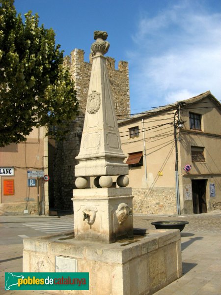 Montblanc - Font de Sant Francesc (Foto: Albert Esteves, 2009) Montblanc - Font de Sant Francesc