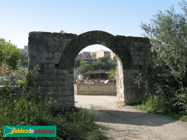 L'Espluga de Francolí - Portal de la Font Major (Foto: Albert Esteves, 2009) L'Espluga de Francolí - Portal de la Font Major
