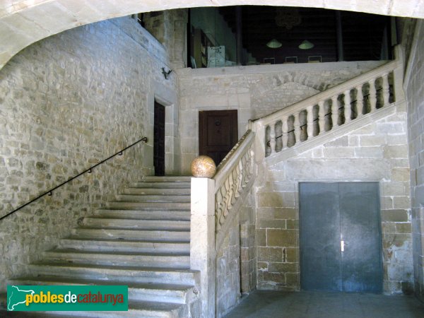 Santa Coloma de Queralt - Castell, escalinata (Foto: Albert Esteves, 2009) Santa Coloma de Queralt - Castell, escalinata