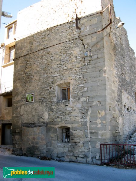 Santa Coloma de Queralt - Torre de la muralla (Foto: Albert Esteves, 2009) Santa Coloma de Queralt - Torre de la muralla