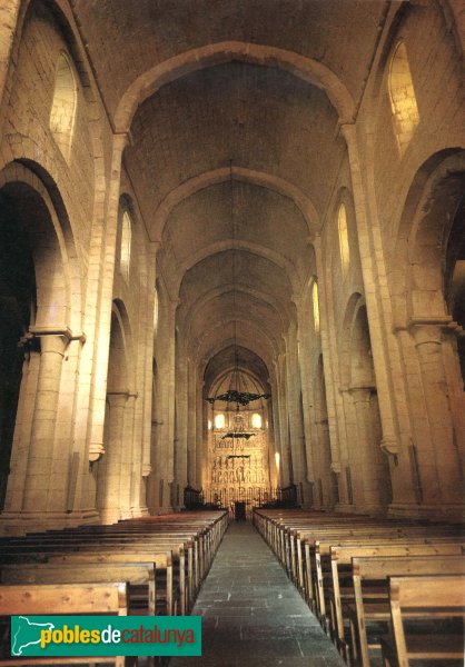 Monestir de Poblet - Interior de la nau central de l'església