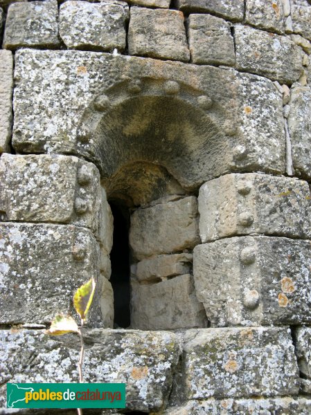 Les Piles - Sant Salvador de Figuerola, finestra