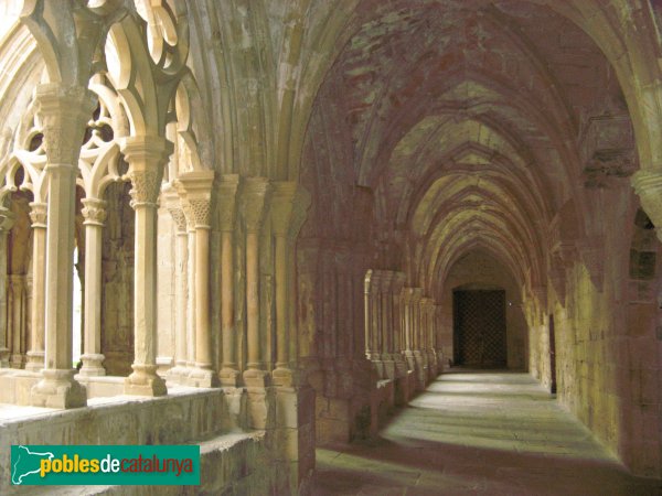 Monestir de Poblet - Claustre (Foto: Albert Esteves, 2009) Monestir de Poblet - Claustre