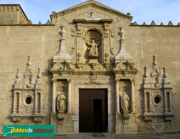 Monestir de Poblet - Façana de l'església (Foto: Albert Esteves, 2009) Monestir de Poblet - Façana de l'església