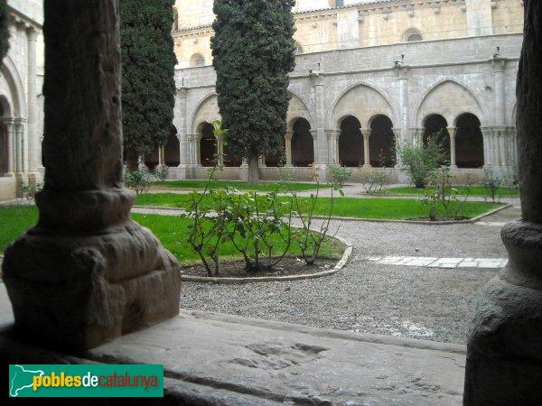 Monestir de Poblet - Claustre (Foto: Alba Esteves, 2009) Monestir de Poblet - Claustre