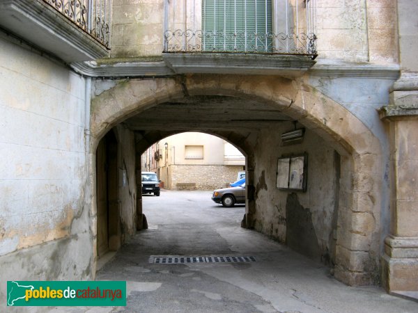 Rocafort de Queralt - Portal del Coguler (Foto: Albert Esteves, 2010) Rocafort de Queralt - Portal del Coguler