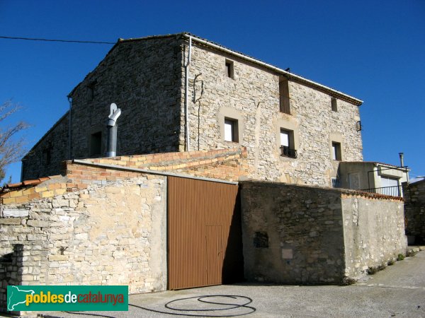 Llorac - La Cirera, casa coneguda com el Castell (Foto: Albert Esteves, 2010) Llorac - La Cirera, casa coneguda com el Castell