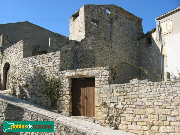 Forès - Carrer del nucli antic