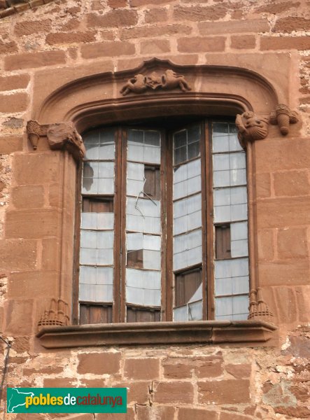 Corbera de Llobregat - Casal de Santa Magdalena o dels Barons (el Castell) (Foto: Albert Esteves, 2010) Corbera de Llobregat - Casal de Santa Magdalena o dels Barons (el Castell)