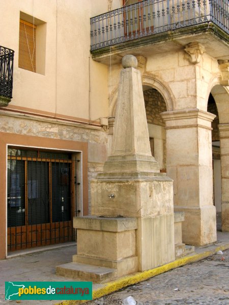 Solivella - Font de la plaça Major