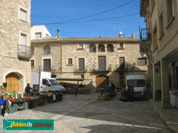 Solivella - Plaça Major amb cal Salat al fons