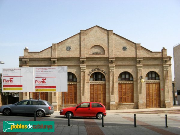 Sant Quirze del Vallès - Antic Cafè Espanyol (Foto: Albert Esteves, 2010) Sant Quirze del Vallès - Antic Cafè Espanyol
